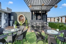 Hotel O Young's Hub Cafe