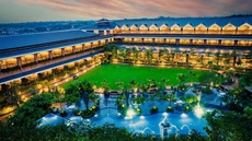 Mayfair Oasis Resort & Convention