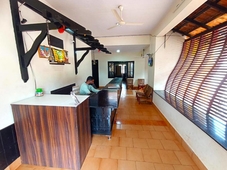 Aswathi Tourist Home