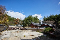 Geochang Choongsindang Donggae Jeongon Gotek