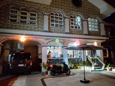Topaz Bed & Breakfast Hotel