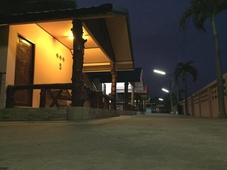 Ruenmai Homestay Lahansai