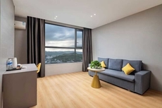 7Days Inn Hotel (Liupanshui Panzhou Shengjing Avenue Hongguo Small Plaza)