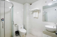 Hongting International Hotel (Zhangye West Station Bell and Drum Tower Branch)