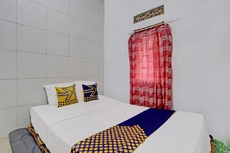 SPOT ON 92535 Guest House Pak Darso