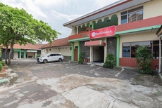 RedDoorz Syariah @ Hotel Budi Family