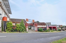 SPOT ON 92791 4 Saudara Hotel