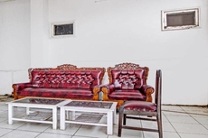 SPOT ON 92791 4 Saudara Hotel