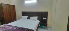 OYO Hotel Touch Wood