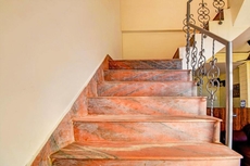 Flagship Hotel White Hut