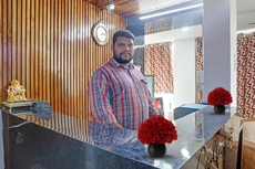 Collection O Warangal Railway Station