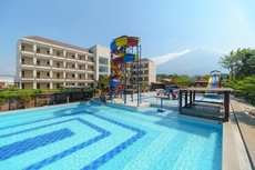 RedDoorz Resort Premium @ Sangkan Hurip Kuningan