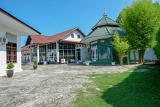 RedDoorz @ Hotel Horas Palopo