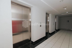 RedLiving Apartemen Podomoro Golf View Queen Room Tower Dahoma