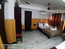 Hotel Nandha