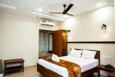 Hotel VR Grand In, Nellore