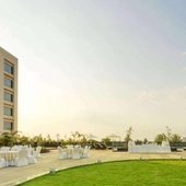 Balaji Sarovar Premiere Solapur