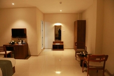 Hotel Picnic, Manjeri