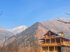 Woodstock Villa HomestayTulga PRIVATE BalconyRoom 