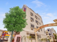 Hotel O RR Residency