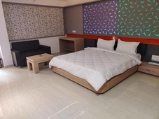 Hotel The Grand Takshak