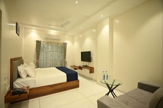 The Sky Land Hotel, Tuljapur