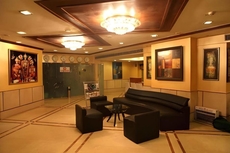 HOTEL SVN LAKE PALACE