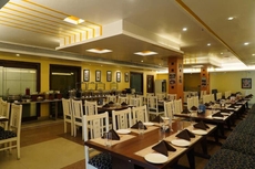 HOTEL SVN LAKE PALACE