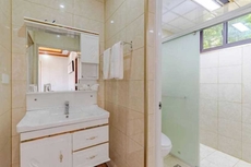 Shikang Shiwai Taoyuan Leisure Tourist Resort