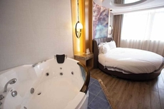 Qingmu Select Hotel (Xuancheng Langxi Jinmao Building)