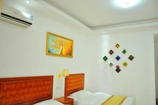 Danxia Mountain Ruyi Inn