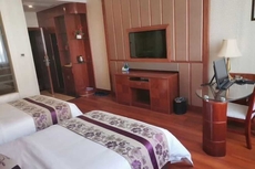 Hengxian Longxiang Crown Hotel