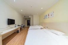 Shangjun Hotel (Hezhou Lingfeng Plaza Branch)