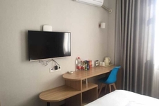 Post Hotel (Gongyi Xinxing Road Xingyue Times Square)