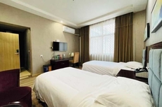 Post Hotel (Gongyi Xinxing Road Xingyue Times Square)
