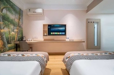 Xinxiang 988 Hotel (No. 2 Middle School and Second Hospital Branch)