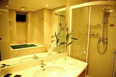 Spring Summer Fall Winter International Hotel