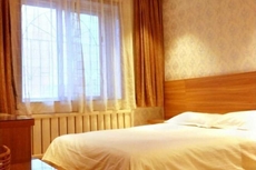 Aiju Hotel (Dashiqiao Railway Station South)