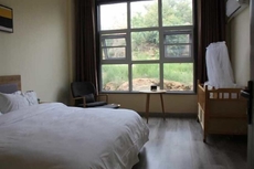 Yingzhigu Holiday Hotel