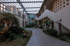 Shangri La Yi Shan Ban Yun Inn