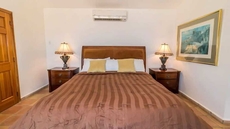 Easy access to South Palmilla beach