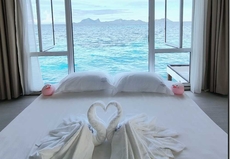 Bubblefish water villa