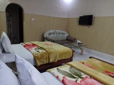 Green Palace Guest House