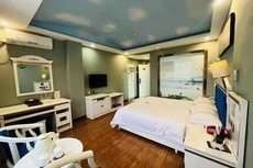 Jingtong Hotel (Baise National Medical College)