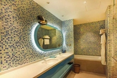 Fuxian Lake Dolphin Bay Hotel (Cambrian Town Flagship Store)