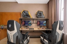 Bai Li Holiday Hotel (Enping Aofeng Square)