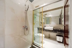 GELI Hotel (Guigang High-speed Railway Station Shenghuogang)