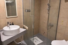 Hengxian Huashi Baijie Hotel