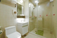 Jinjiang Inn Select Hotel (Heze Train Station)