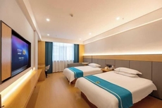 Super 8 Hotel (Xuzhou Suining Bayi Middle Road Xingmei Plaza)